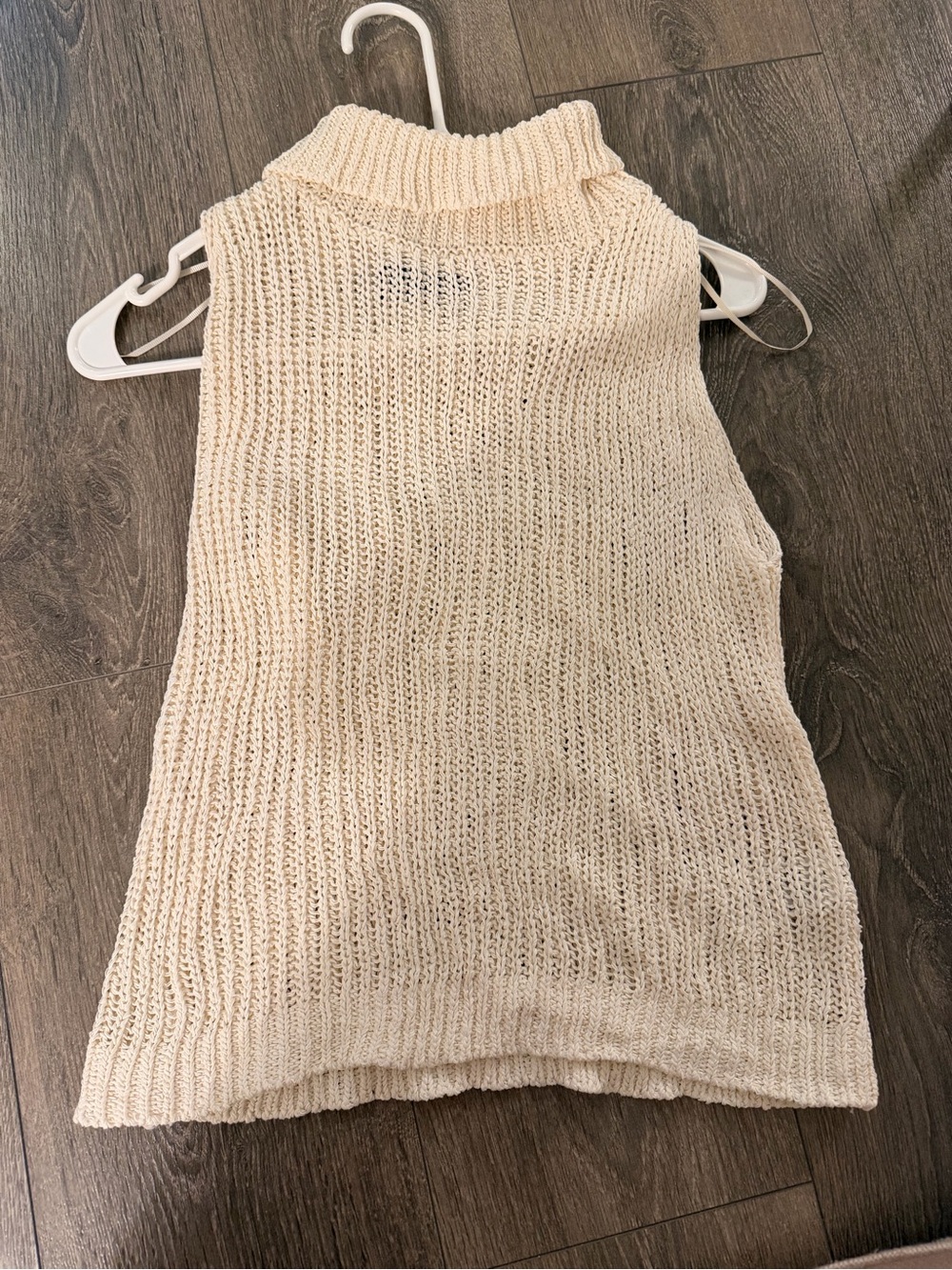 Zara Sleeveless Knit Turtleneck Tank in Cream